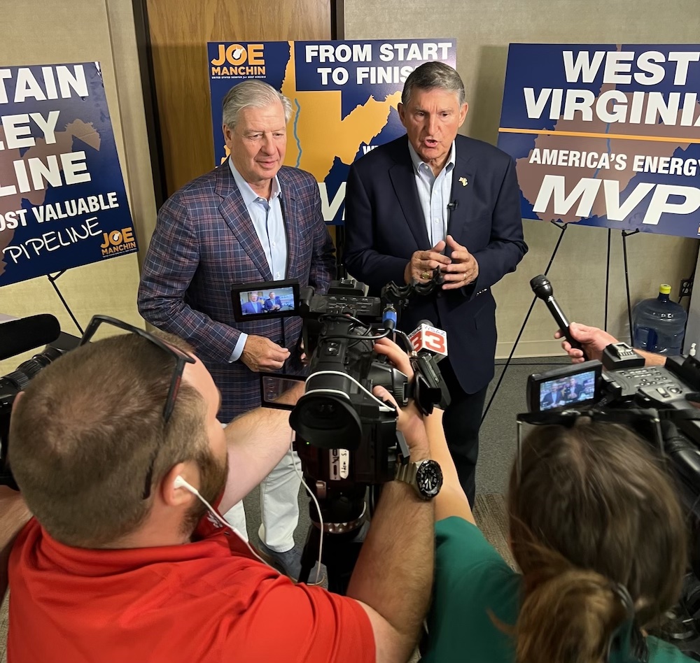 U.S. Senator Manchin, gas industry representatives, government officials and others praise effort to complete Mountain Valley Pipeline - Vimarsana News